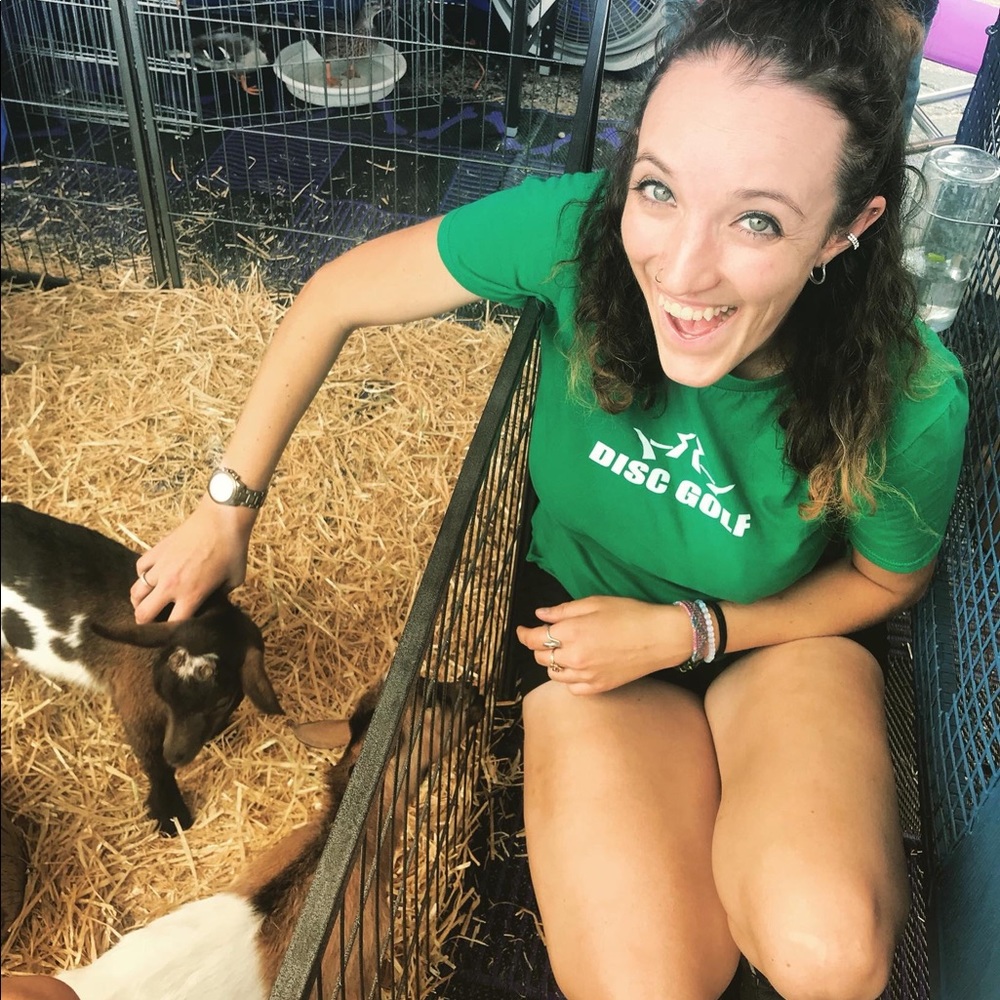 Meet your Posher, Alessandra